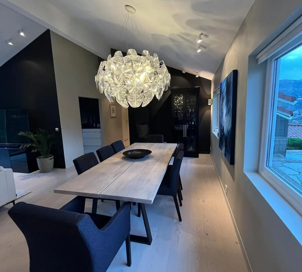 Modern detached house by the mountains & sea Villa Bergen
